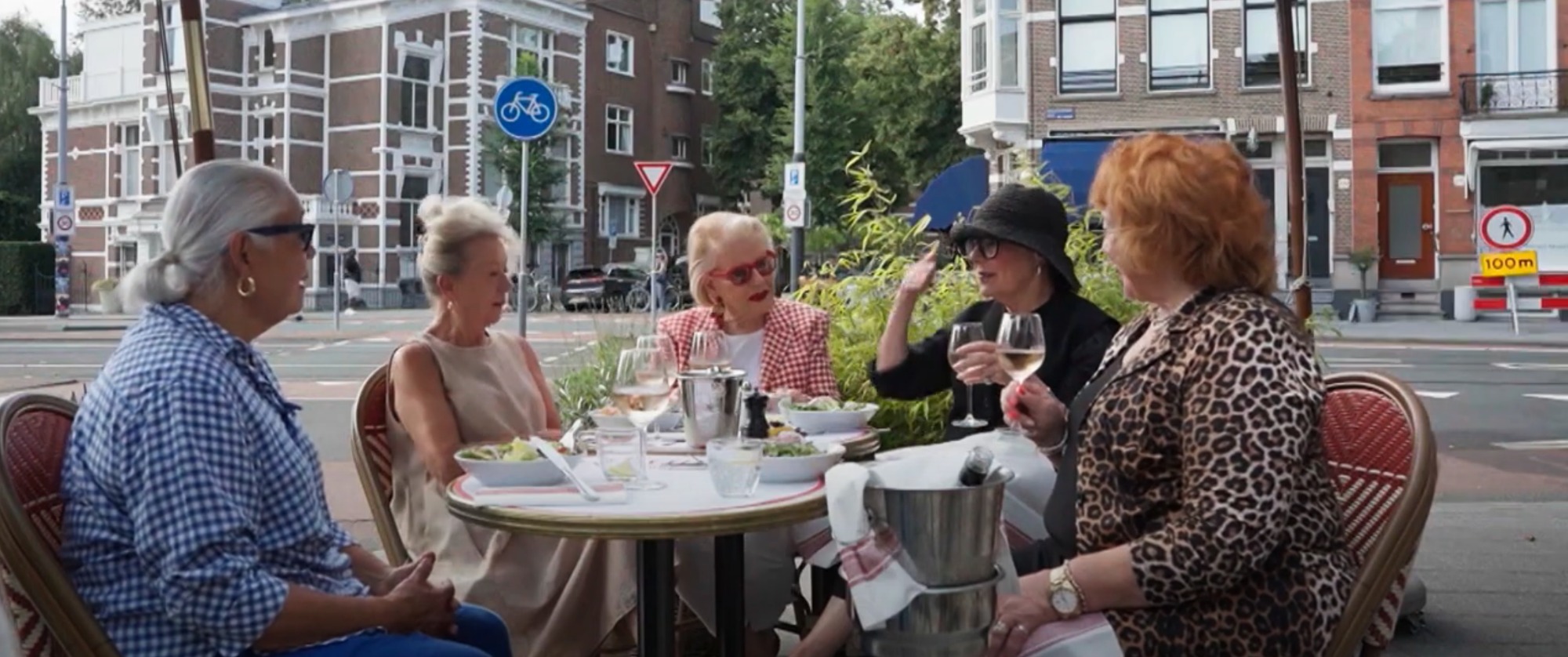 De Grannies van Amsterdam gaan uit de kleren voor naaktkalender: 'Dat